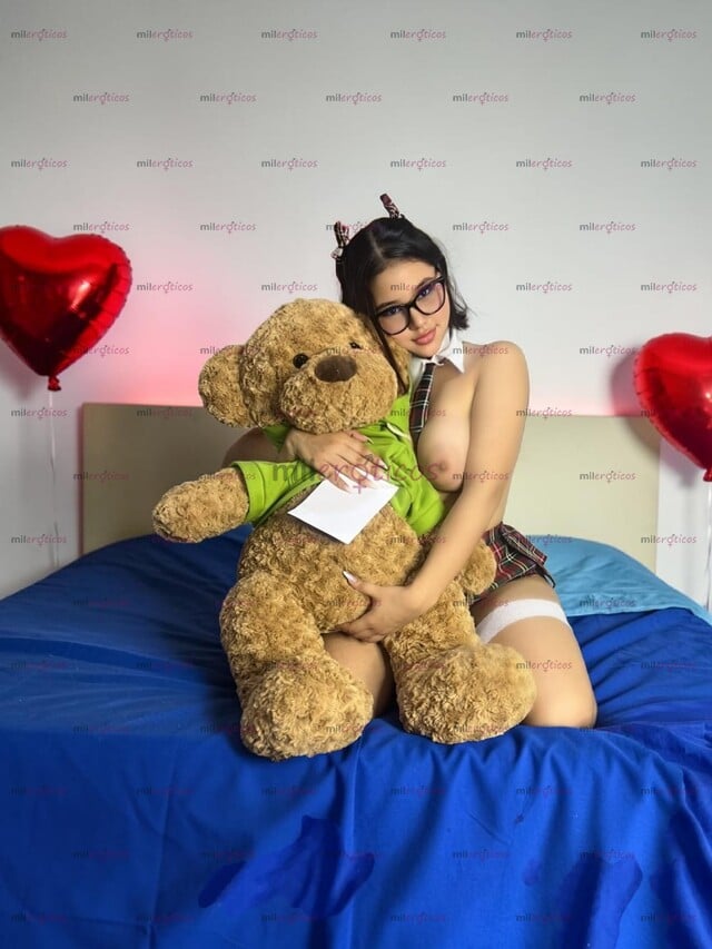FOTOS DE SOY LUNA, NIÑA LINDA ARDIENTE SÚPER APASIONADA CON UNOS SENOS MUY RICOS