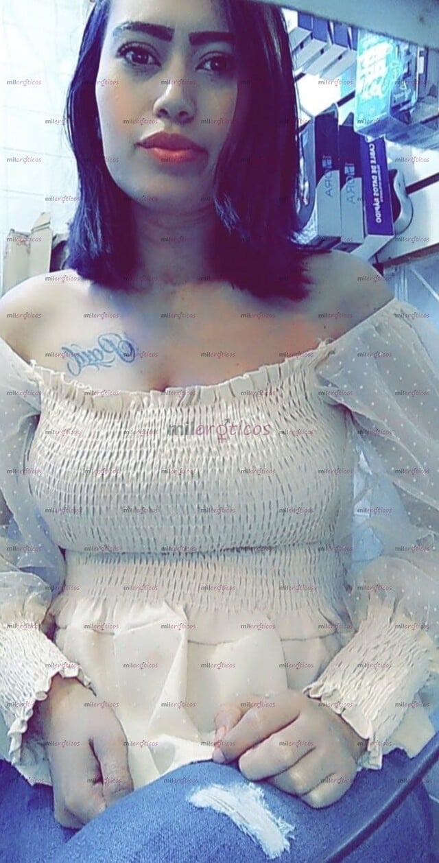 FOTOS DE FLAQUITA ATREVIDA, RECIÉN EMPEZANDO PERO DISPUESTA A TODO BEBÉ VEN Y COGEME