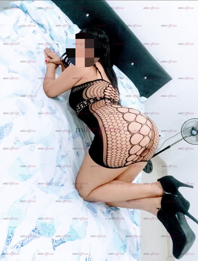 FOTOS DE CHUPO TRAGO Y GARGAREO TU VERGA SUPER ARRECHITA VAGINAL ORAL Y ANAL