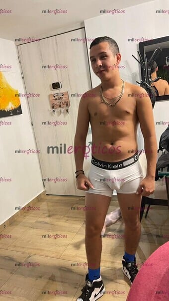 FOTOS DE MACHO NUEVO DESEOSO DE SEXO VEN A SALTAR SOBRE MI VERGA RENVENTADORA DE CULO