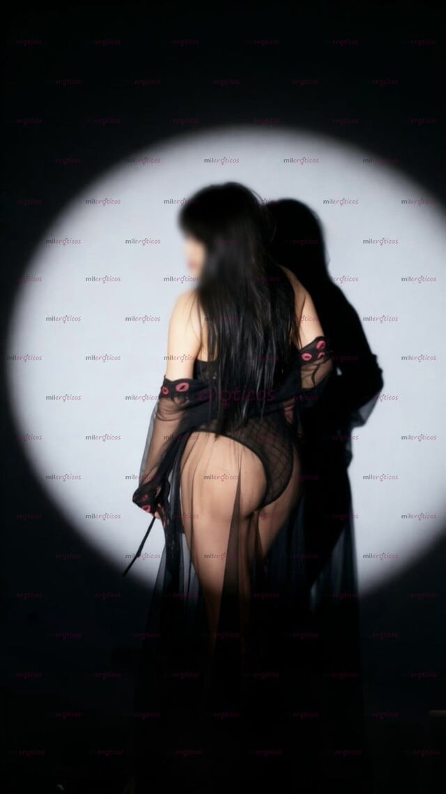 FOTOS DE NO TODOS LOS DÍAS CONOCES A ALGUIEN COMO ISHANI.