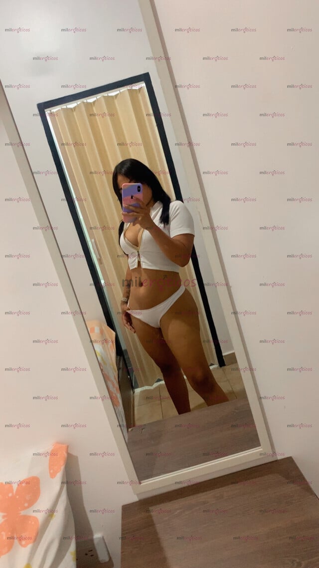 FOTOS DE HOLA SOY SARA HERMOSA INDIA DE 22 AÑOS . BIEN CULONA .