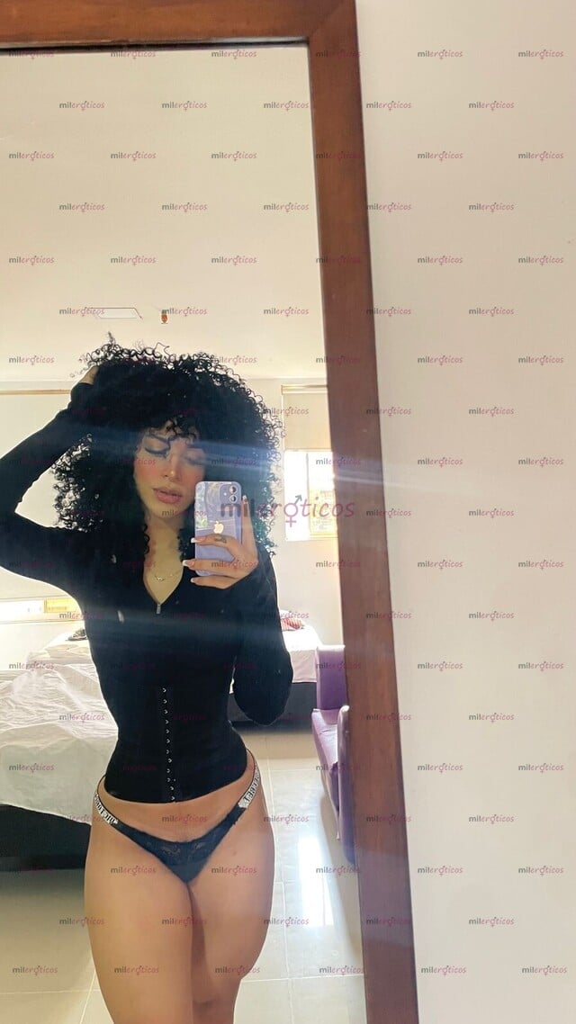 FOTOS DE FEMENINA Y AGUANTADORA COSTEÑA FITNESS UNA VERDADERA SENSACION DELUXE