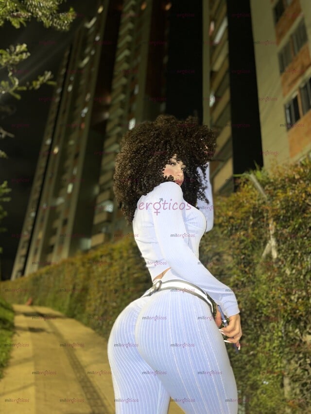 FOTOS DE FEMENINA Y AGUANTADORA COSTEÑA FITNESS UNA VERDADERA SENSACION DELUXE