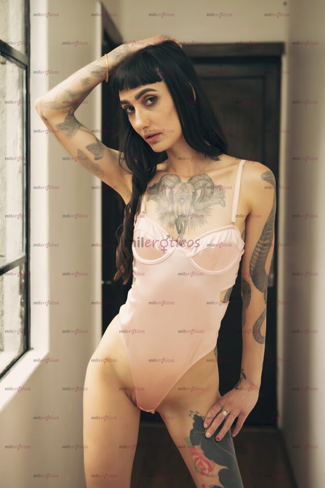 FOTOS DE THE KINKY GODDESS ROSE, ELITE COMPANION, FEMDOM, BDSM, FETISH AND MORE.