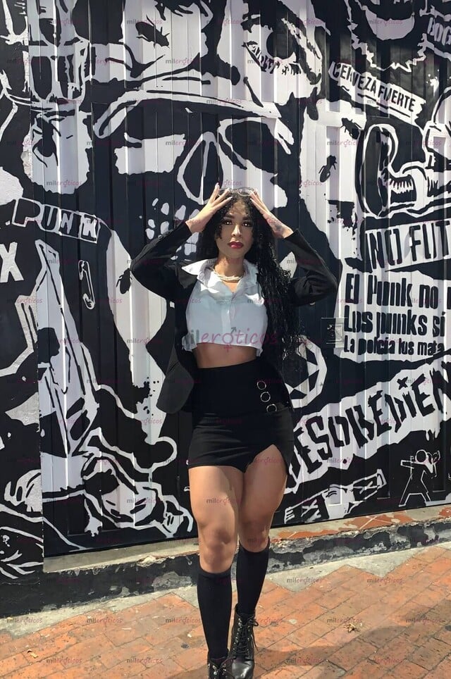 FOTOS DE SOY NUEVA AQUÍ CRESPA SEXY CAMILA SOLO CLIENTES EXIGENTES PASIVA TRAGONA