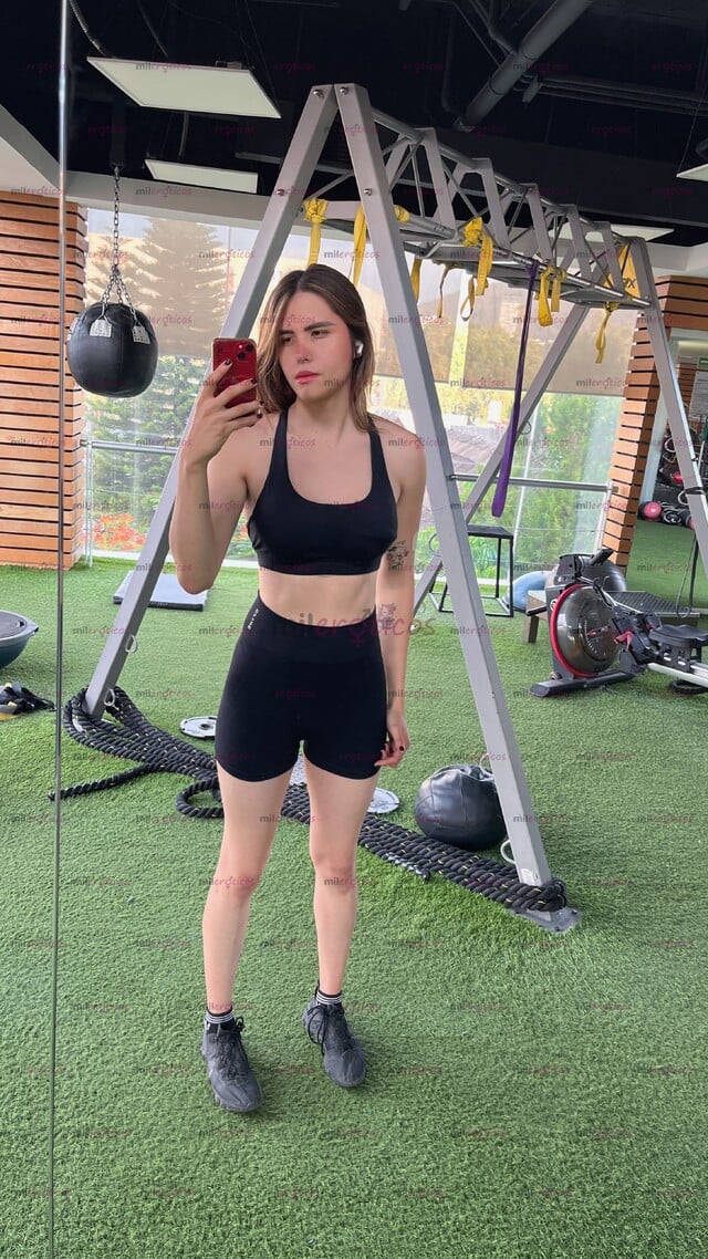 FOTOS DE VALERIA RAYA , LA TRANS MÁS FAMOSA Y VIRAL DE INTERNET