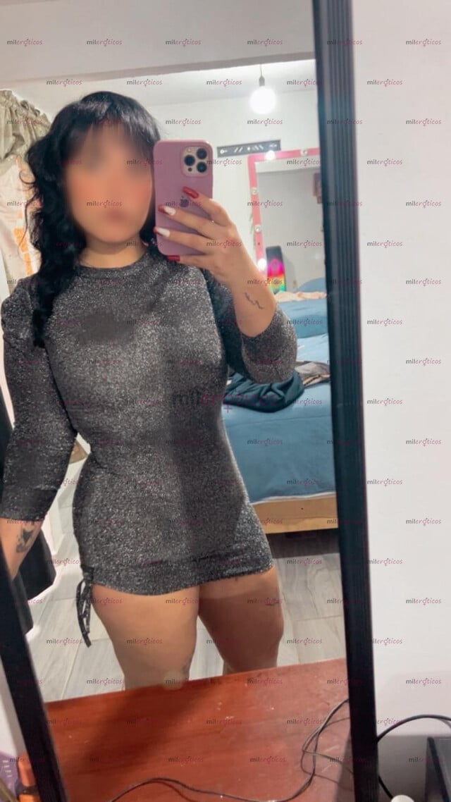 FOTOS DE PAPI SOY LOLA UNA CHICA ARDIENTE CON PEZONES COLOR CANELA