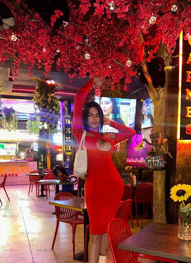 FOTOS DE CHICA TRANS CALIENTE Y SENSUAL TE ESPERA PARA UNA VIDEOLLAMADA ARDIENTE