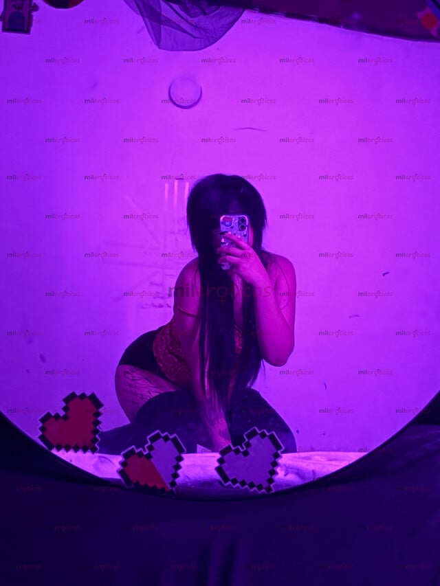 FOTOS DE QUIERES CULIARTE A UNA EMO ESCUCHANDO POST HARDCORE? VEN Y CUMPLE TU FANTASIA