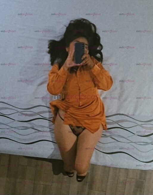 FOTOS DE DESDE 800... MORENITA TIERNA Y CALIENTE DE 24 AÑOS