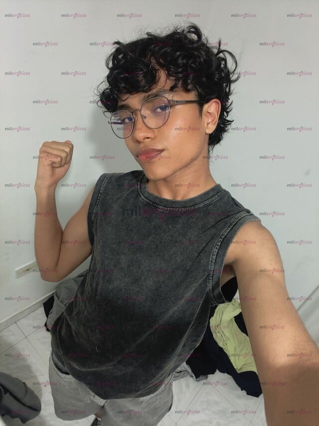 FOTOS DE SOY UN JOVEN MULATO PASIVO DISPUESTO A COMPLACER TUS DESEOS MÁS PERVERTIDOS