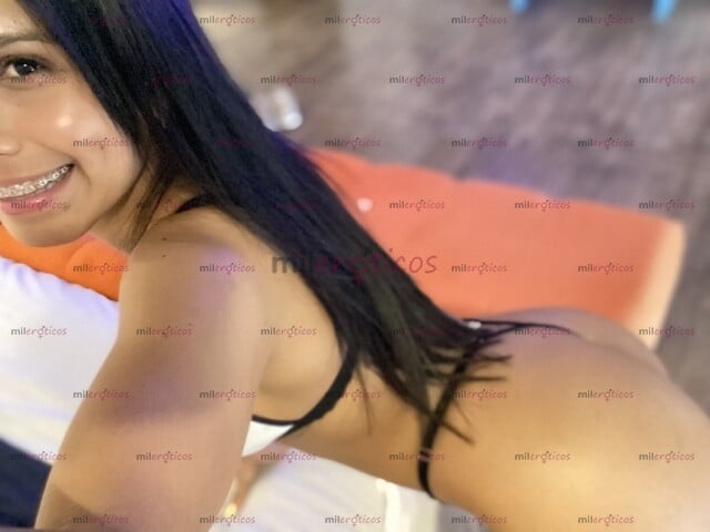FOTOS DE HOLA MIS AMORES SOY STEFANY HERMOSA MORENA