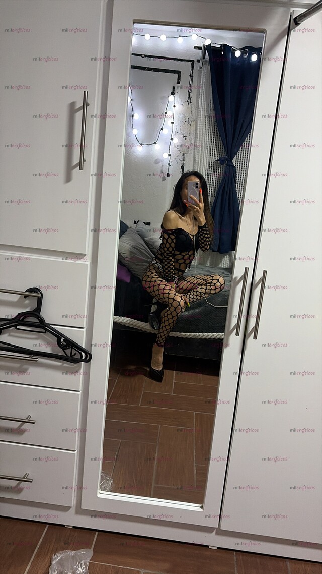 FOTOS DE ESTOY BIEN CALIENTE Y LISTA PARA QUE ME USES