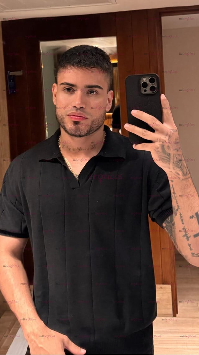 FOTOS DE COLOMBIANO ACTIVO DOMINANTE CON VERGA XL LLENA DE LECHE PARA TI