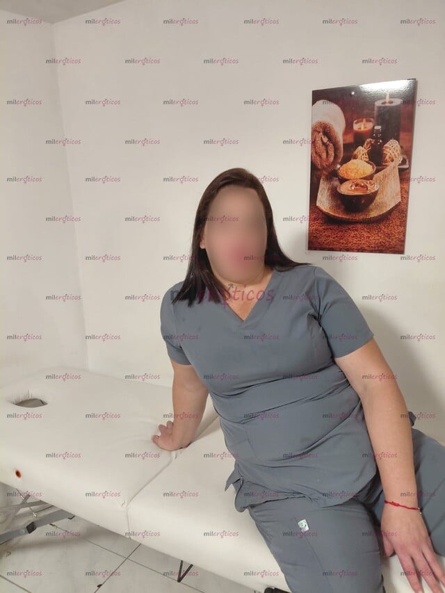 FOTOS DE MASAJISTA PROFESIONAL INDEPENDIENTE PARA ALIVIAR LA TENSION