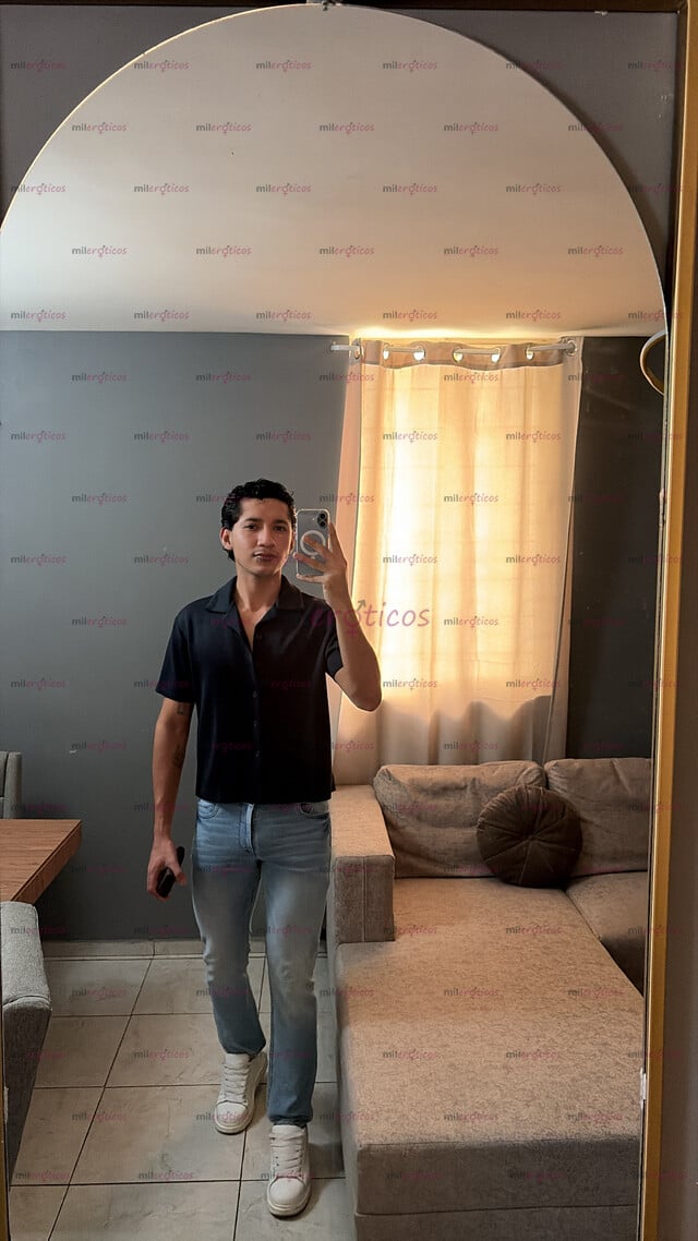 FOTOS DE JOVEN CACHONDO DE 22CM, CULON, LLENO DE TESTOSTERONA LISTO PARA TI