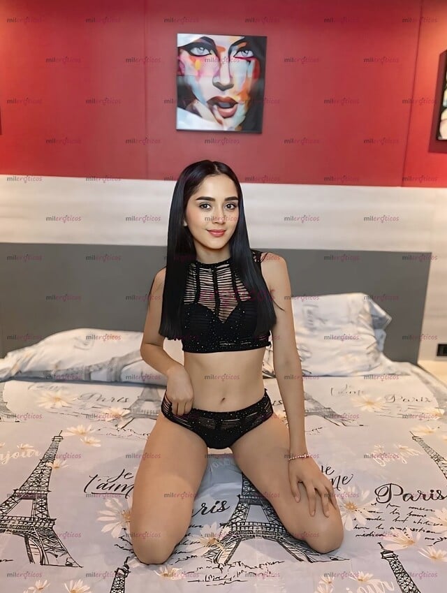 FOTOS DE FLACA NINFÓMANA, HAGO DOBLE PENETRACIÓN Y ME CORRO A CHORROS PARA TI!