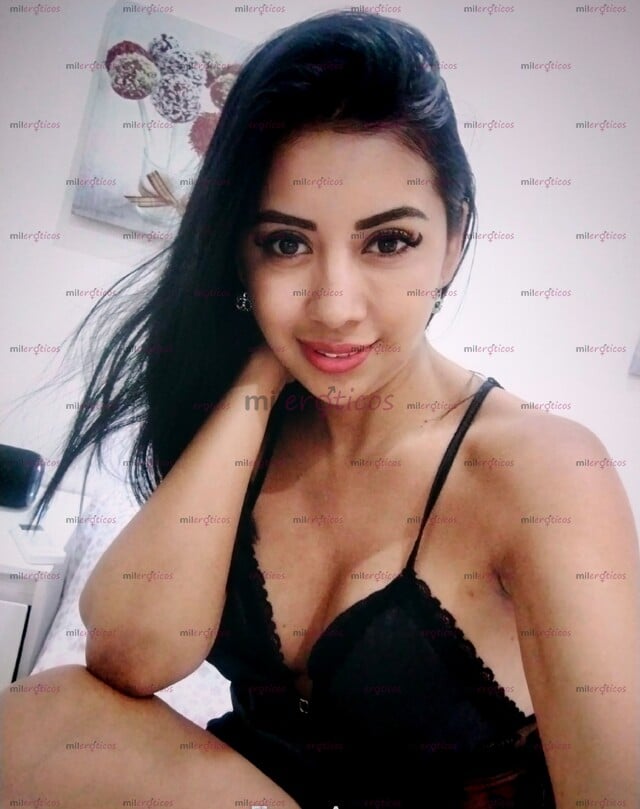 FOTOS DE JEYNI MORENITA ARDIENTE, CARIÑOSA, SEXY