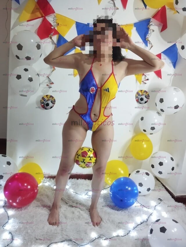 FOTOS DE MARCELA CON CURVAS NATURALES Y UNOS OJOS ENCANTADORES LLEGA HACERTE COSAS RICAS