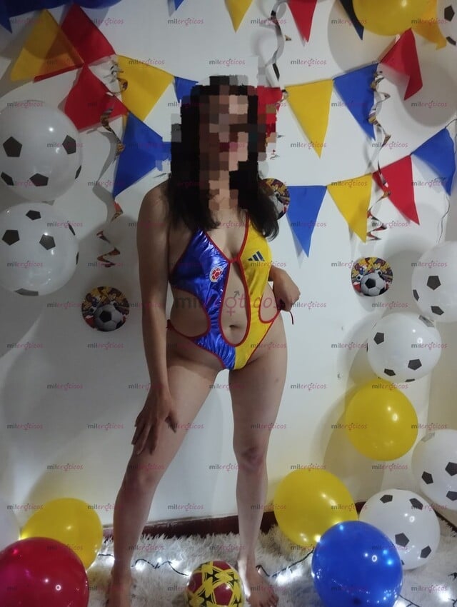 FOTOS DE MARCELA CON CURVAS NATURALES Y UNOS OJOS ENCANTADORES LLEGA HACERTE COSAS RICAS