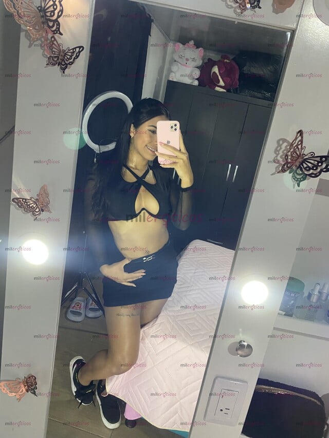 FOTOS DE HOLA MIS AMORES SOY STEFANY HERMOSA MORENA