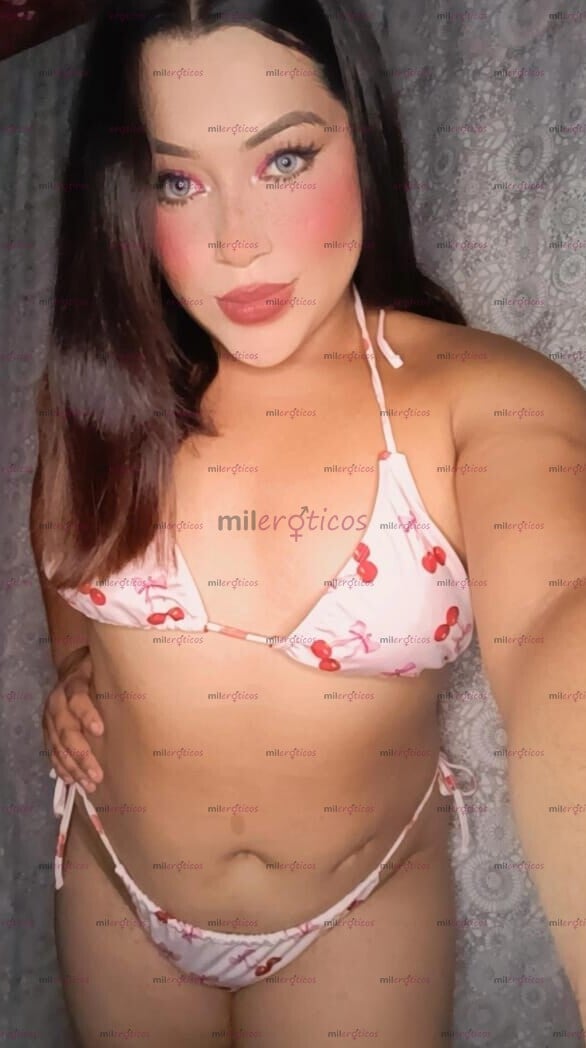 FOTOS DE NIÑA CALIENTE Y AGUANTADORA CON DESEOS DE VERGA Y LECHE