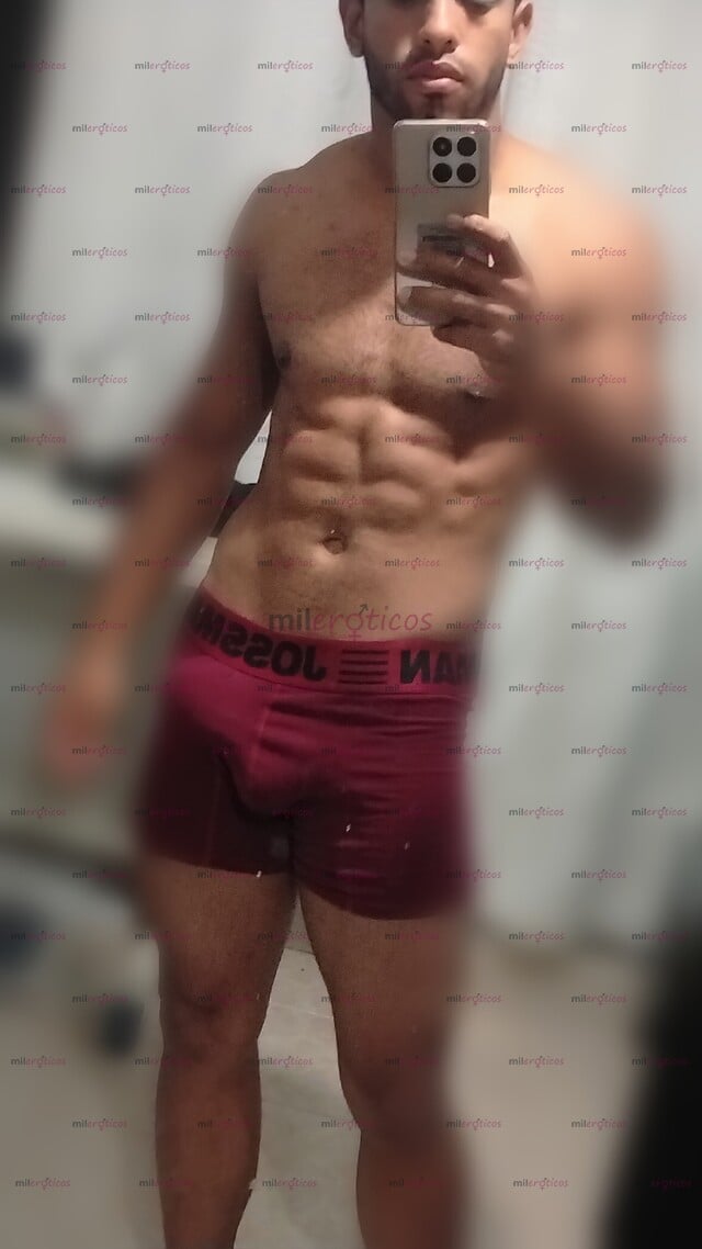 FOTOS DE CHICO MORENO DISPONIBLE PARA MUJERES DISPUESTAS