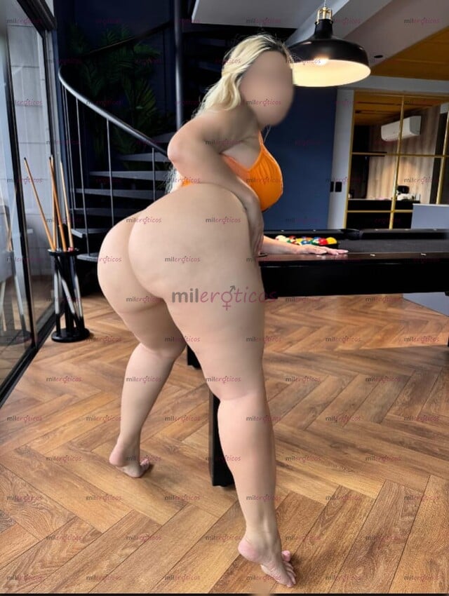FOTOS DE MUÑECA SOFISTICADA DE FIGURA EXUBERANTE, ESPERANDO UN ENCUENTRO INOLVIDABLE.