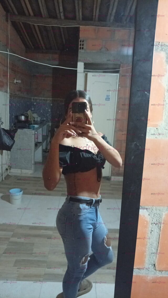 FOTOS DE FLAQUITA APRETADITA FEMENINA SEXY TRAGONA GOLOSA CUENTO CON EL SITIO