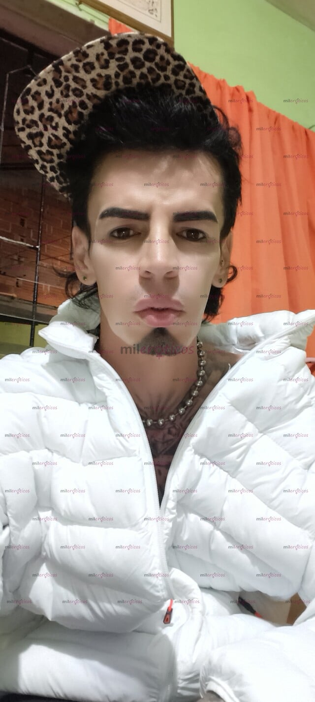FOTOS DE FLACO ACTIVO TATUADO BLANCO ARRECHO MORBOSO