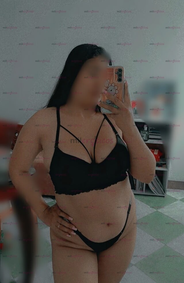 FOTOS DE JOVENCITA ARRECHA LISTA PARA DARTE UN BUEN SEXO ORAL BIEN PROFUNDO Y ENSALIVADO