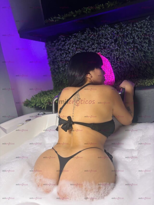 FOTOS DE DÉBORA MENICUCCI VEN POR MÍ Y HAZME TU TENTACIÓN FAVORITA
