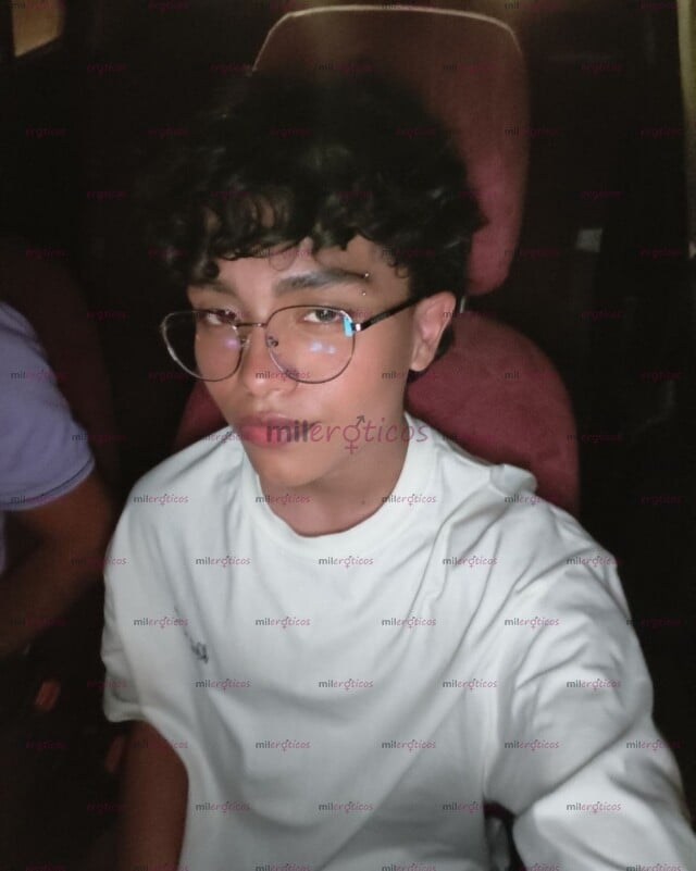 FOTOS DE SOY UN JOVEN MULATO PASIVO DISPUESTO A COMPLACER TUS DESEOS MÁS PERVERTIDOS