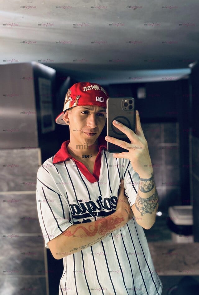 FOTOS DE DISPONIBLE CHICO JOVEN PARCHADO, DOTADO Y MORBOSO