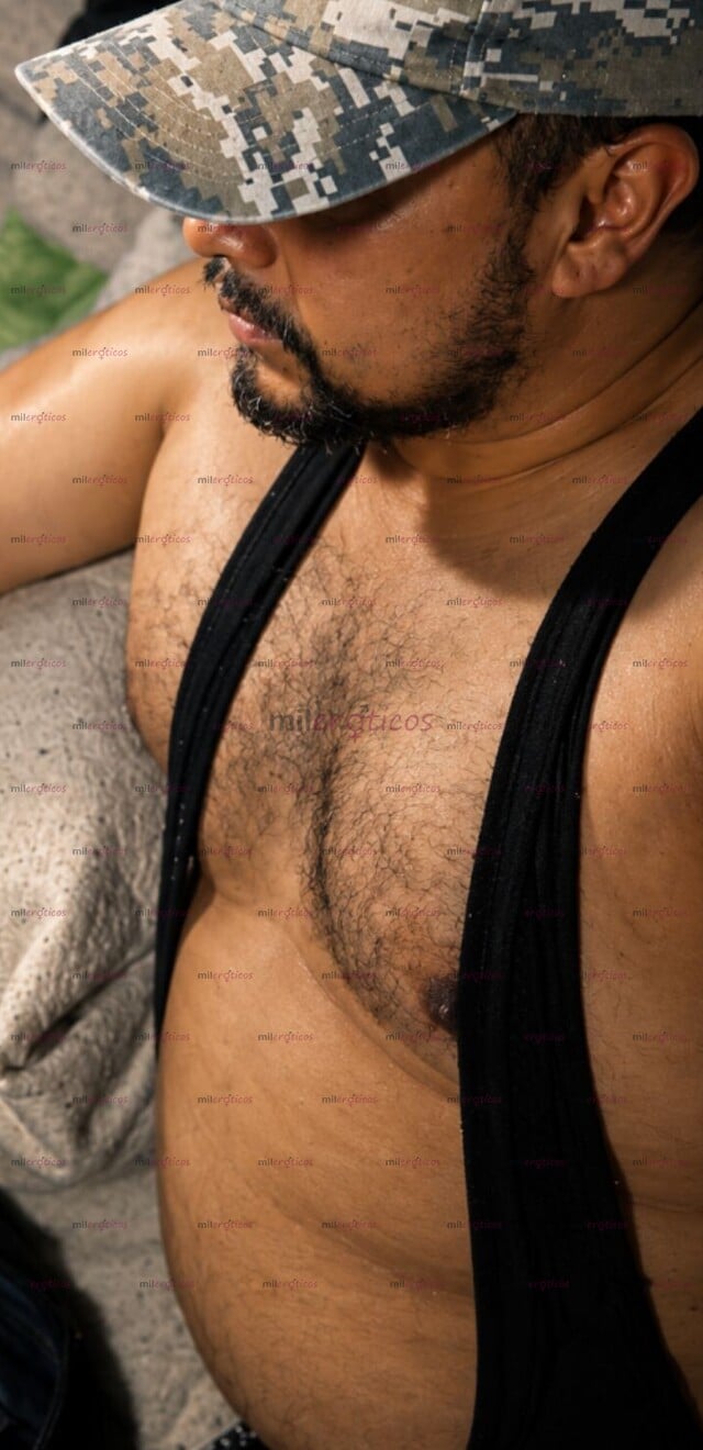 FOTOS DE HOMBRE MADURO COGELÓN EXCELENTE SERVICIO COMPLETO PARA HOMBRES CON GANAS DE VERG