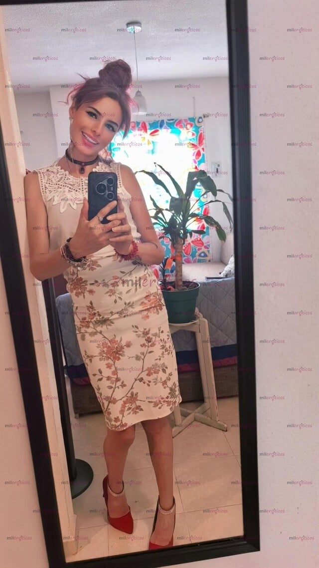 FOTOS DE UNA MUJER COMO POCAS EXISTEN EL DON ESTA EN MIS MANOS DE SEDA