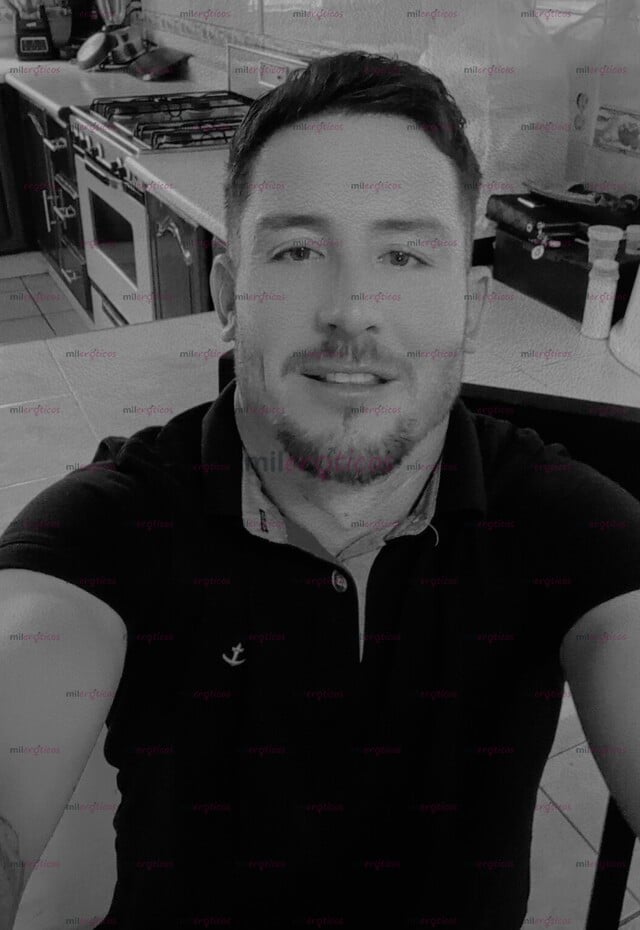 FOTOS DE CHICO LISTO PARA CUMPLIR SUS FANTASIAS Y NECESIDADES