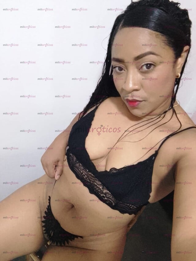 FOTOS DE MADURITA CULONCITA DISPONIBLE SOLO PARA TI PAPI!!!