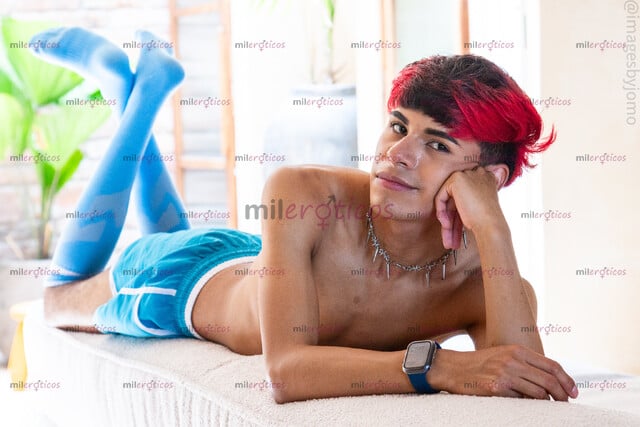 FOTOS DE TWINK FUTBOLISTA PASIVO DE 20 AÑOS FETICHISTA
