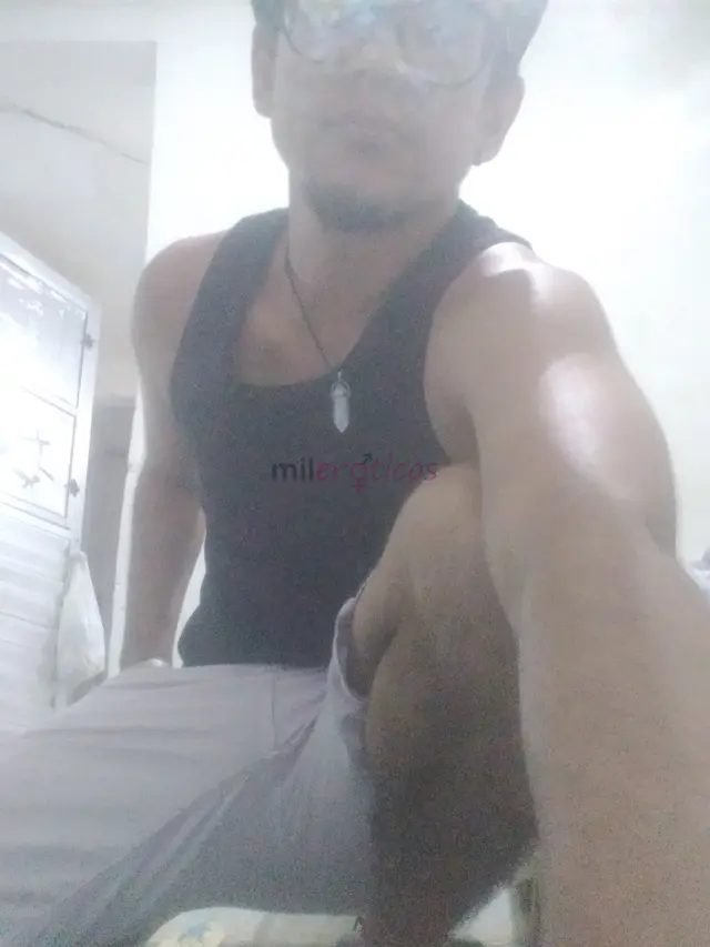 Criador de conteudo adulto oi me chamo pietro sou homem com buceta passivo sem frescura atendo homens mulheres cis trans e casais faco atendimento pre...