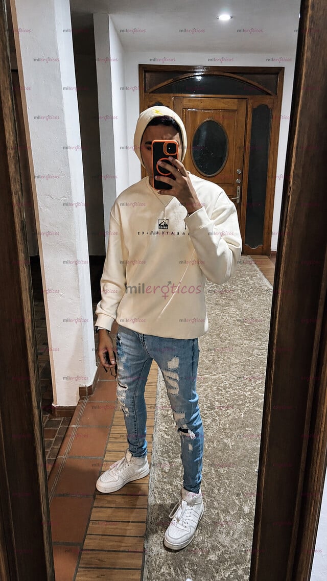FOTOS DE ACTIVO 20CM, COMPLACIENTE Y CARIÑOSO, DIRECTO Y DE CONFIANZA