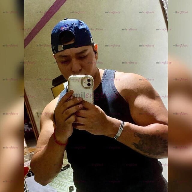 FOTOS DE CHARLY 400$ CHICO ENCANTADOR AMOR DISPONIBLE EN QUERETARO PARA TI