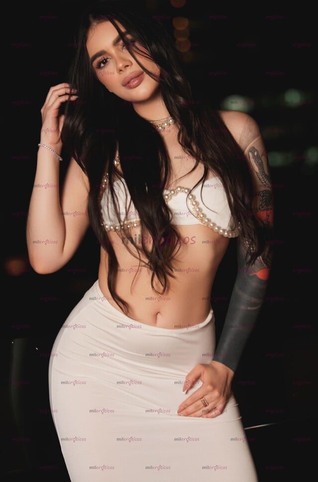 FOTOS DE ALASKA. DISCRETA, FEMENINA Y CON UN TOQUE DE MISTERIO QUE TE VA A DEJAR LOCO