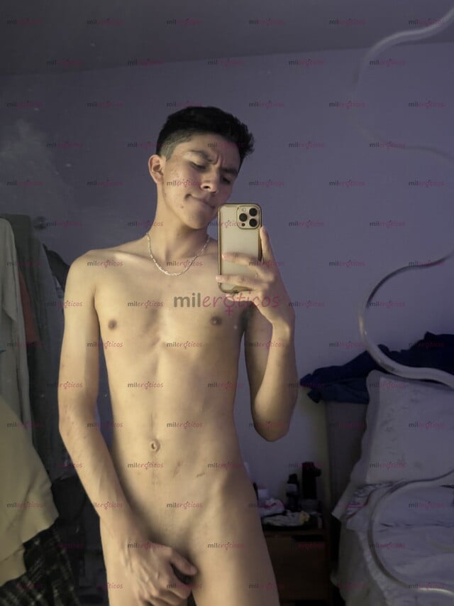 FOTOS DE MORRO TWINK CACHONDO DE REGRESO!