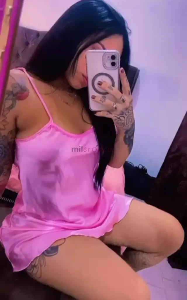 Muito prazer eu sou a safira mais conhecida como casadinha greludinha sou uma acompanhante virtual disponivel para o seu prazer sou verificada gostosa...
