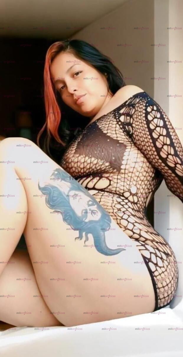 FOTOS DE ¡SOY LA MAMACITA QUE TE VA A VOLVER ADICTO A MIS ÓRDENES Y A MIS TETAS!