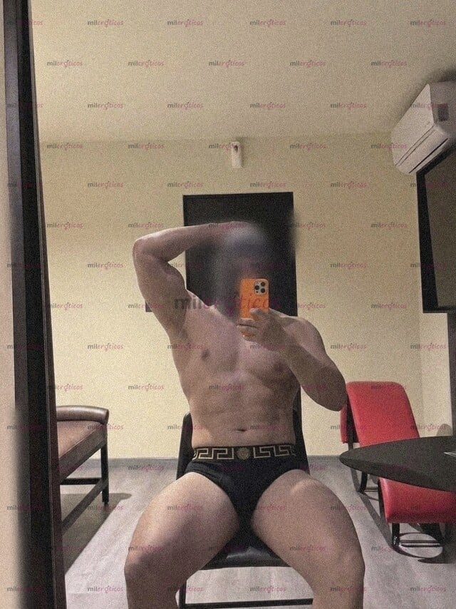 FOTOS DE NUEVO EN TU CIUDAD POR POCO TIEMPO ! OLIVER CHICO GUAPO Y DEPORTISTA DOMINANTE