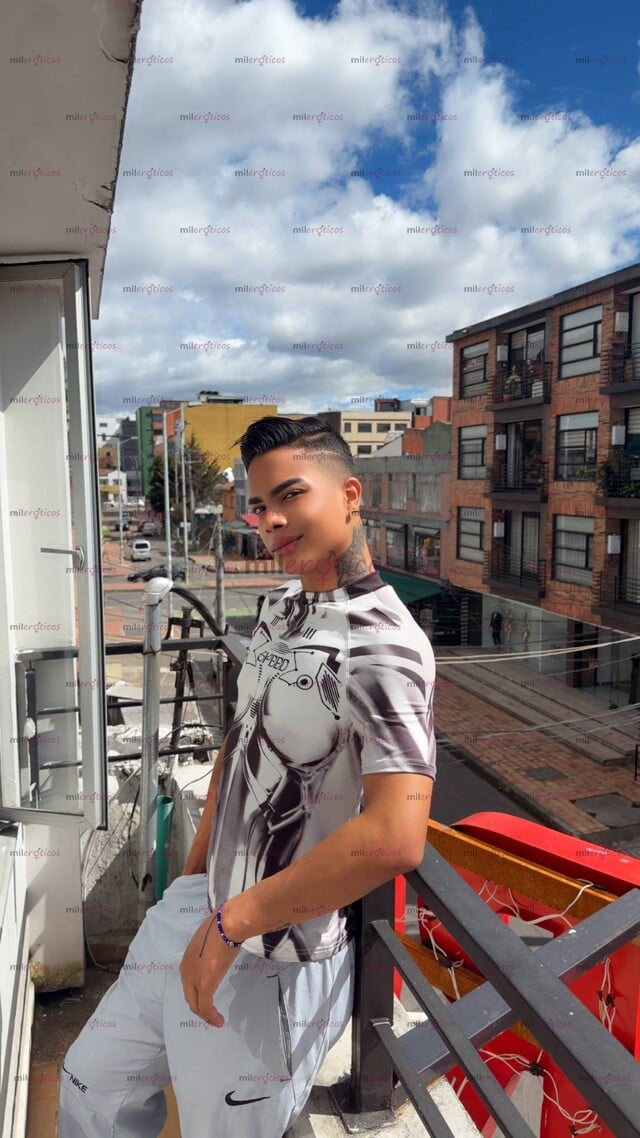 FOTOS DE CALEÑO EN BOGOTÁ, 20 AÑOS, PIEL CANELA Y UNA COMPAÑÍA QUE VALE LA PENA DESCUBRI