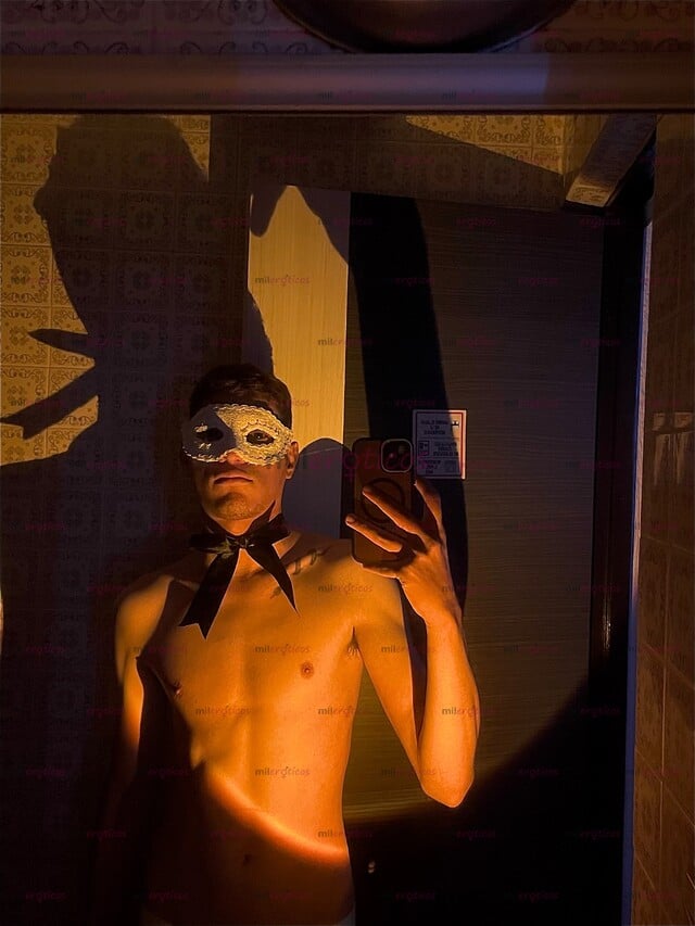 FOTOS DE CHICO TWINK XL VENEZOLANO MORBOSO Y COMPLACIENTE
